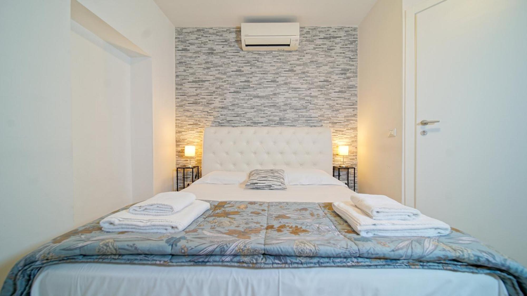 Langolo Di Laura Borgo Roma Destiny Home 3 Верона Екстериор снимка